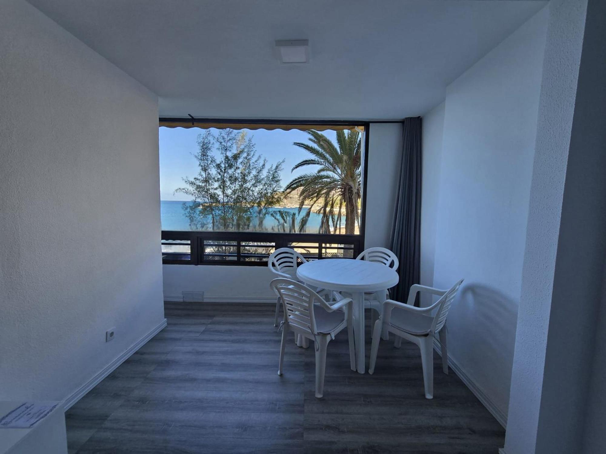 Beachfront Appartamento Patalavaca